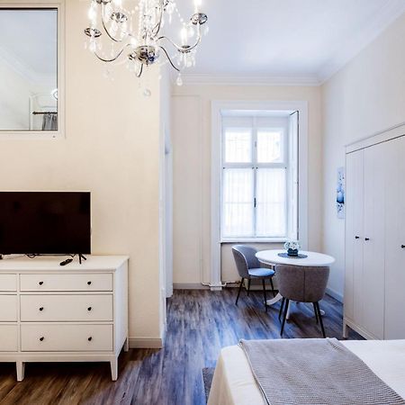 Andrassy 13 Center Apartment บูดาเปสต์ ภายนอก รูปภาพ